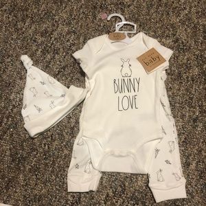 Rae Dunn baby 0-3m
